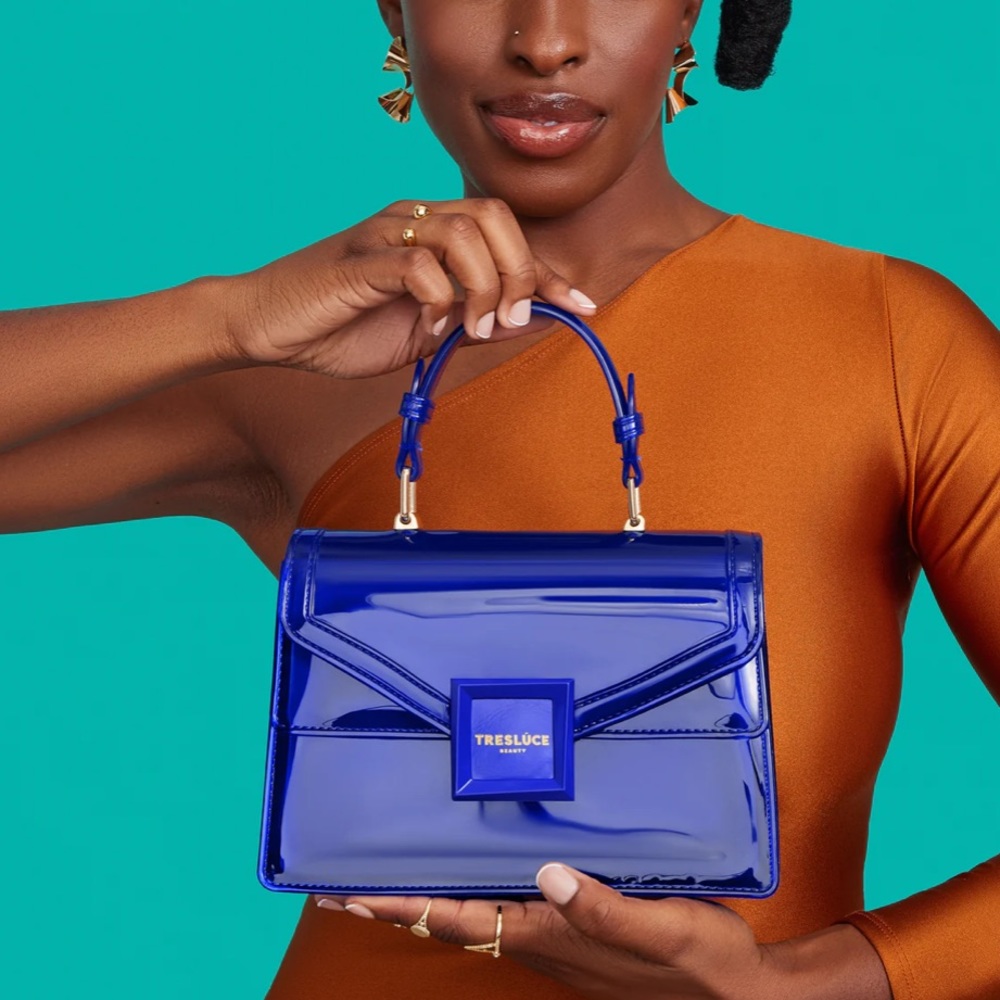 **SOLD** TRESLUCE BEAUTY By Becky G Blue Bag - Picture 4 of 15